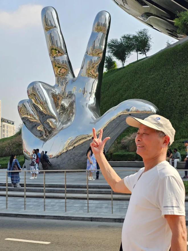 罗晓明 | 乐云游，旅游漫记之四一一——中东迪拜篇-第4张图片-ZBLOG