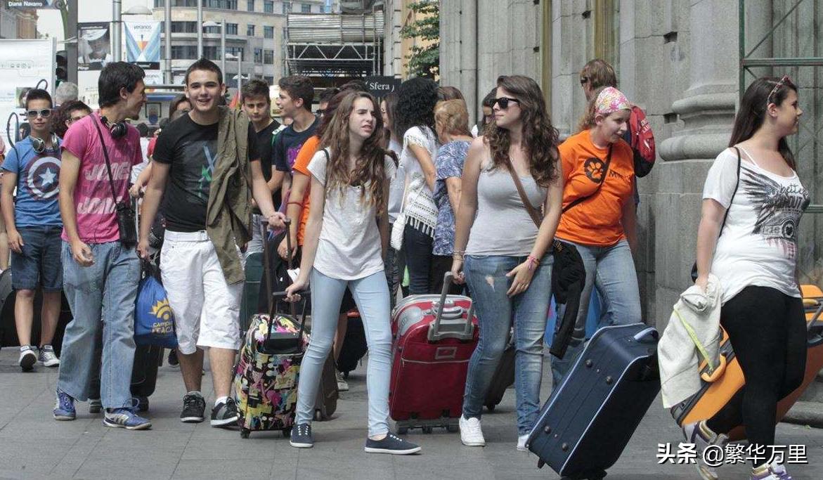 西班牙经济高于山东省，人口4700万，普通人一月工资多少钱？-第5张图片-ZBLOG