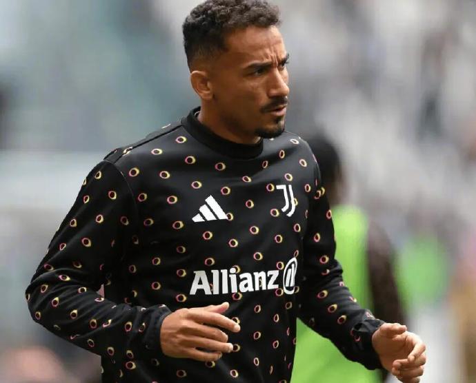 安切洛蒂战术倾斜引争议,弗拉门戈六将入选巴西国家队-第5张图片-ZBLOG 弗拉门戈球员入选巴西国家队初选名单_弗拉门戈(巴西)_安切洛蒂巴西国家队名单分析