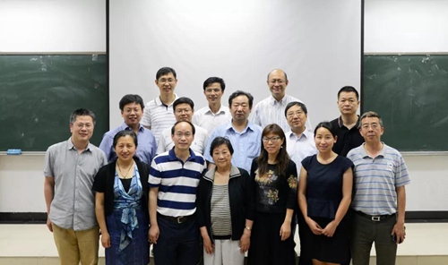 【我爱我师】专访“全国高校黄大年式教师团队”——环境学院张远航团队-第4张图片-ZBLOG