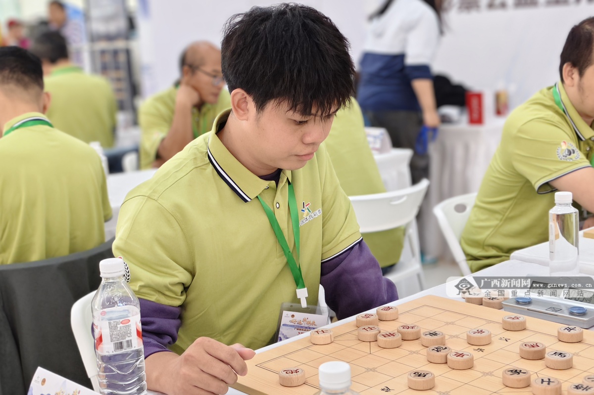 80位广西“棋王”强力竞争者同场竞技,谁是最终王者?-第4张图片-ZBLOG 2025年全国象棋甲级联赛_“体彩杯”第四届广西象棋快棋锦标赛总决赛_2025年中国体育彩票全国象棋民间棋王争霸赛广西赛区
