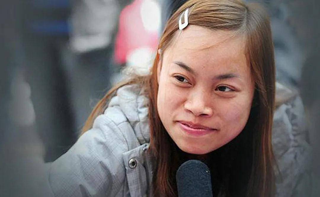 凤姐罗玉凤背后的资本之路，在国外十年不愿回来，如今后悔不已-第1张图片-ZBLOG