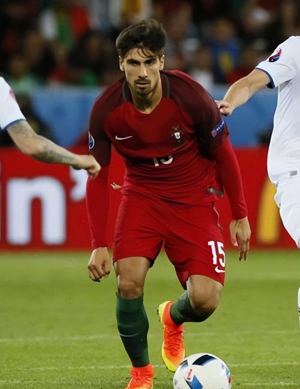 202425赛季阿联酋联赛艾因队转会一览-第3张图片-ZBLOG 艾因队转会窗口 202425赛季 阿联酋联赛球员变动_艾因(阿联酋)