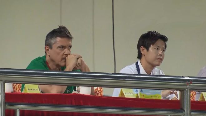 懂的都懂,中甲一半球队在冲超!前三集体刹车:广州队也错失绝杀-第6张图片-ZBLOG 中甲冲超名额争夺战分析_中超历年降级球队_中甲联赛积分榜排名战况