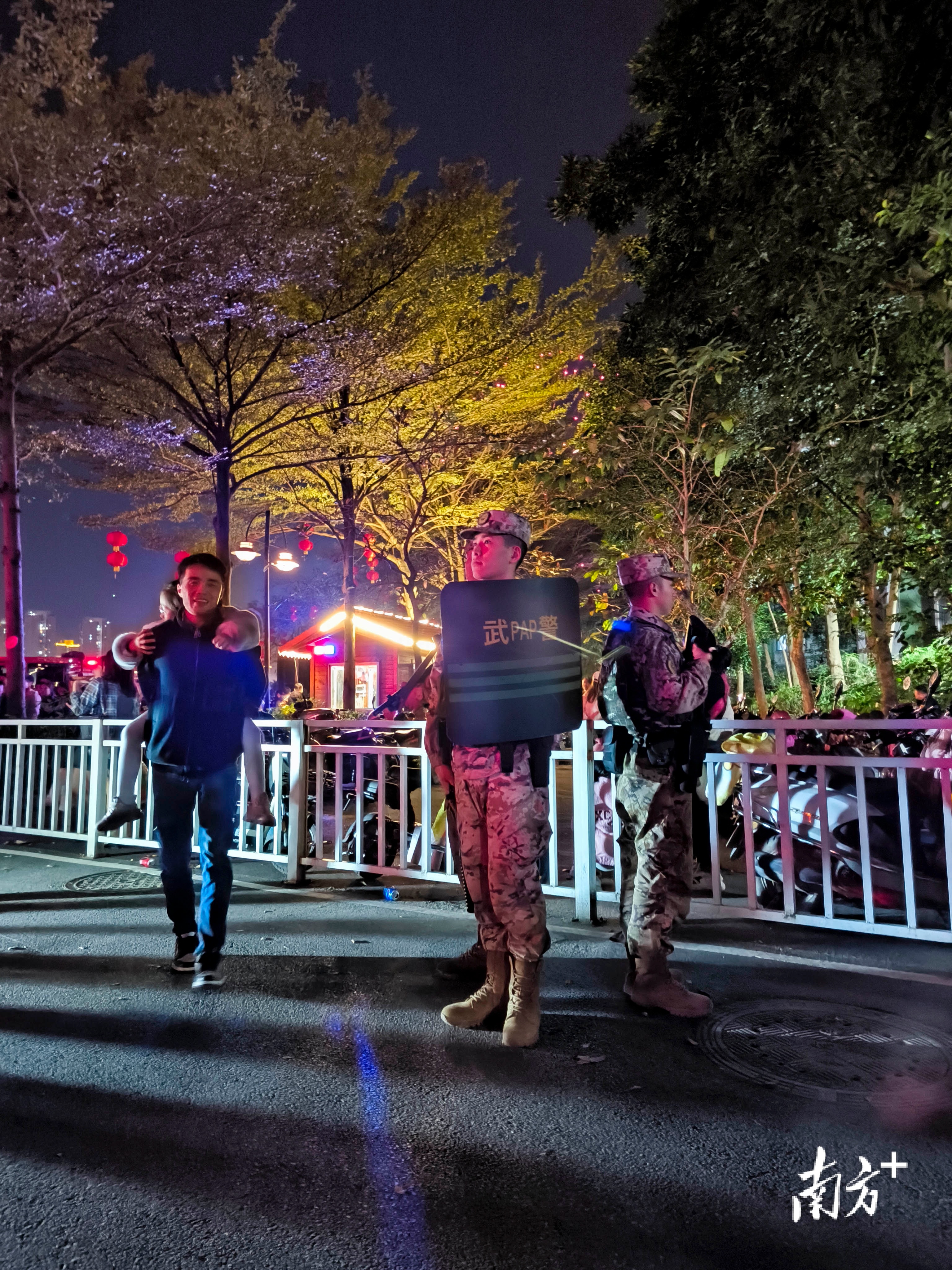 这个春节，阳江军营里武警官兵们这样过年……-第15张图片-ZBLOG