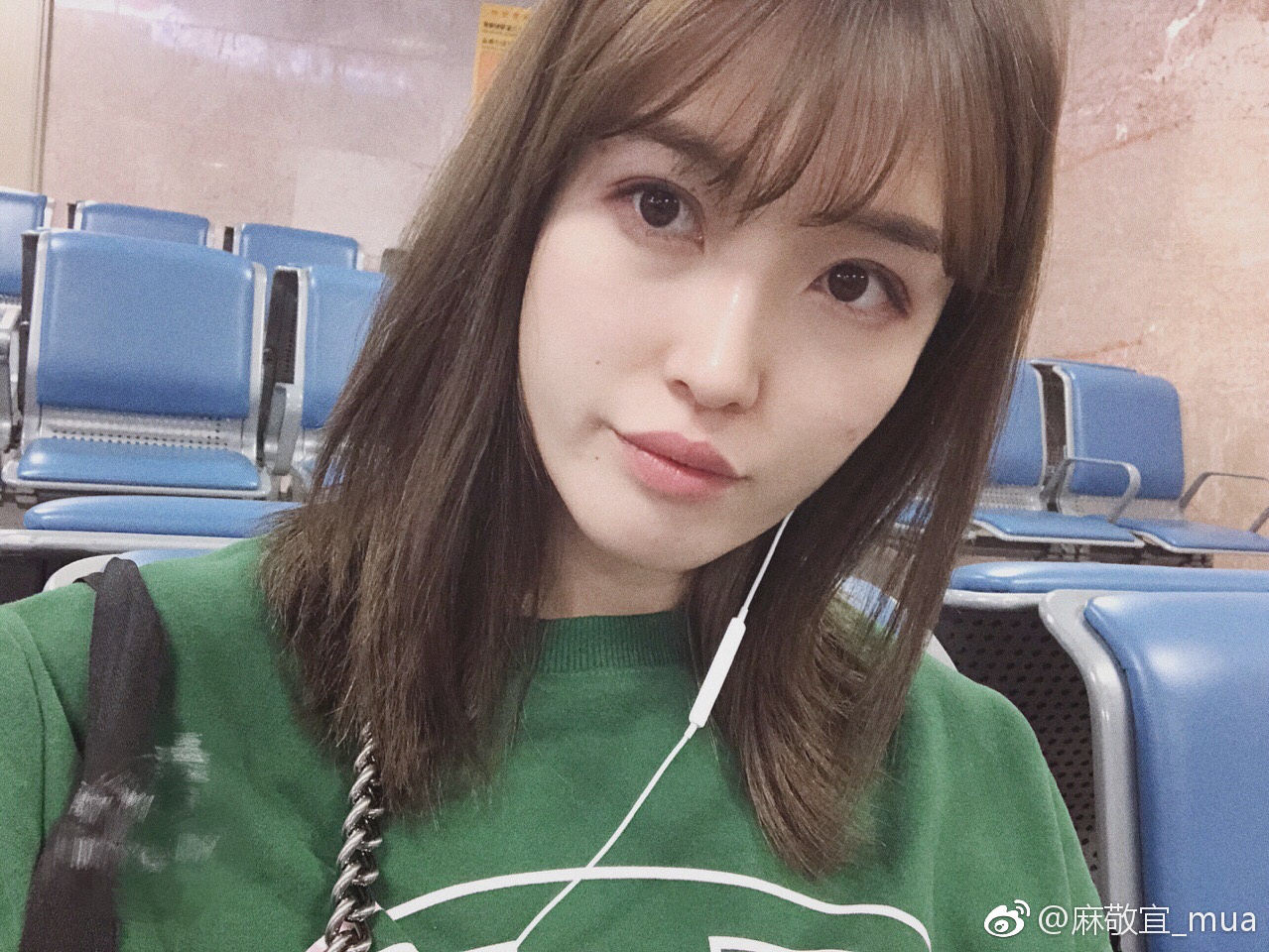 冰壶女神麻敬宜:平昌冬奥会中国代表团第一美女-第10张图片-ZBLOG 平昌冬奥会女子冰壶比赛 麻敬宜 颜值担当_瑞士冰壶队美女