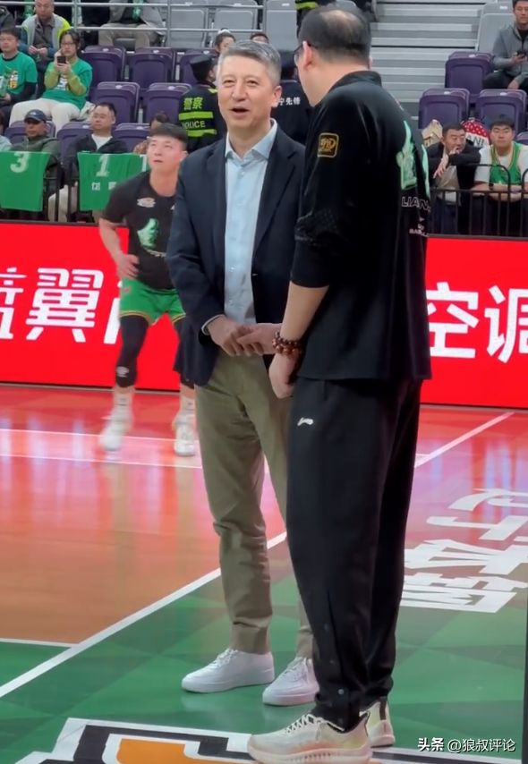 郭士强现场观战!辽宁vs广厦G3生死战12人名单 杨鸣能否扳回一城?-第3张图片-ZBLOG CBA半决赛 辽宁男篮 对阵 广厦G3 12人名单_广厦队球员名单