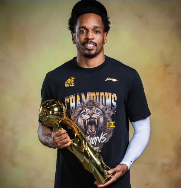 广厦公布亚冠名单：胡金秋孙铭徽等主力缺席 布朗领衔3外援出征