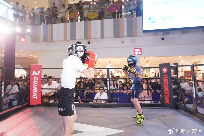 2025年IKF广东省俱乐部拳击联赛即将震撼来袭!-第2张图片-ZBLOG 2025ibf职业拳击联赛_2025IKF广东省俱乐部拳击联赛 广州天河智慧城广百广场 中庭