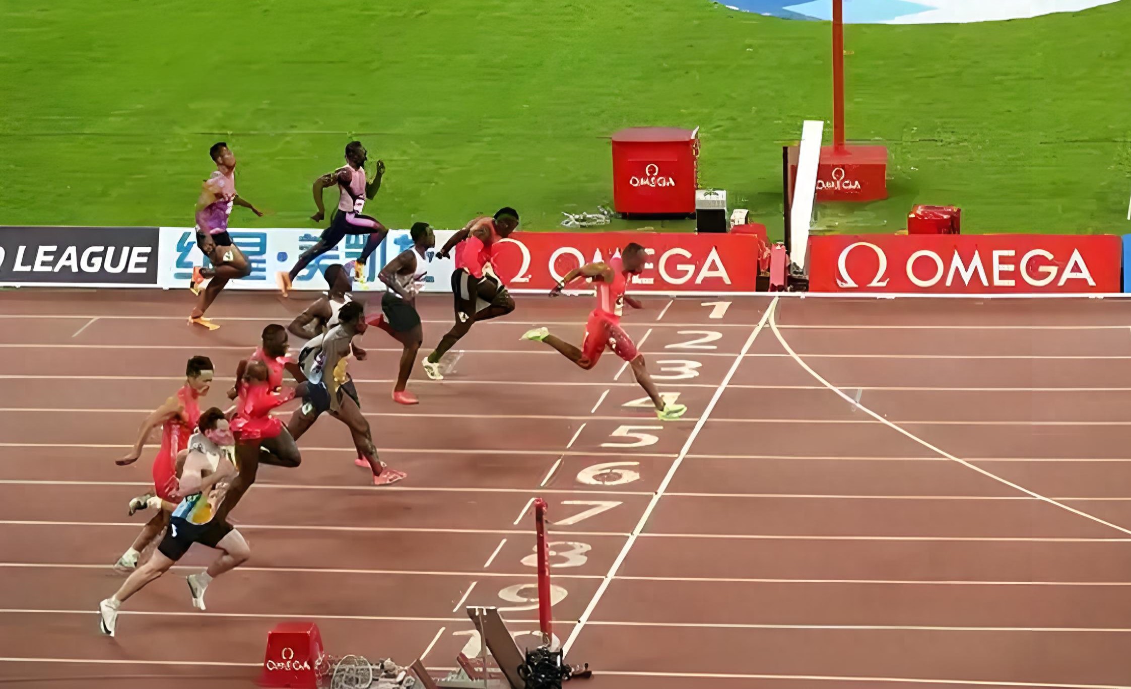 盘点2025钻石联赛男子100米比赛！哪一站最让你热血沸腾？